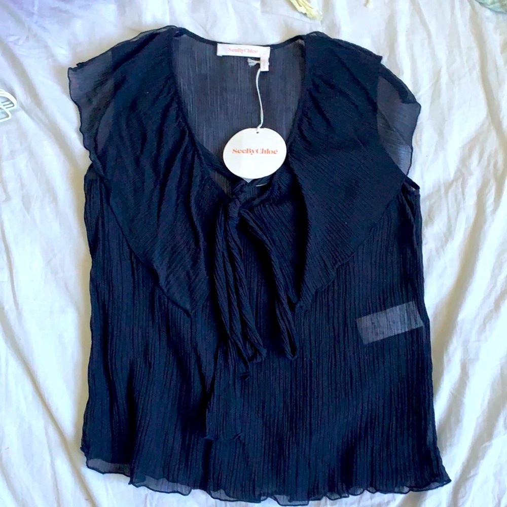 Chloe - 2 Piece Navy Blue Sleeveless Blouse - Picture 4 of 5